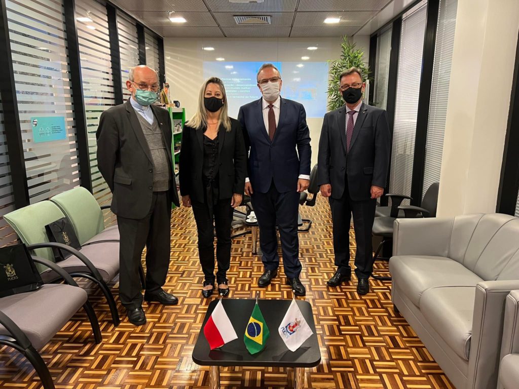 Historia Polonii brazylijskiej po portugalsku histórico e situação atual da colônia polonesa no Brasil