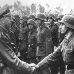 Wspólnota brudnych sumień.   Niemcy a Rosja – starcie tyranów (1941-1945)
