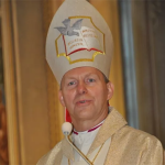 Polonia z żalem żegna Biskupa Piotra Turzyńskiego