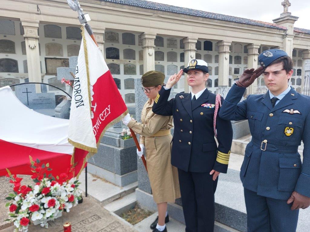 Poland First to Fight reports from Spain