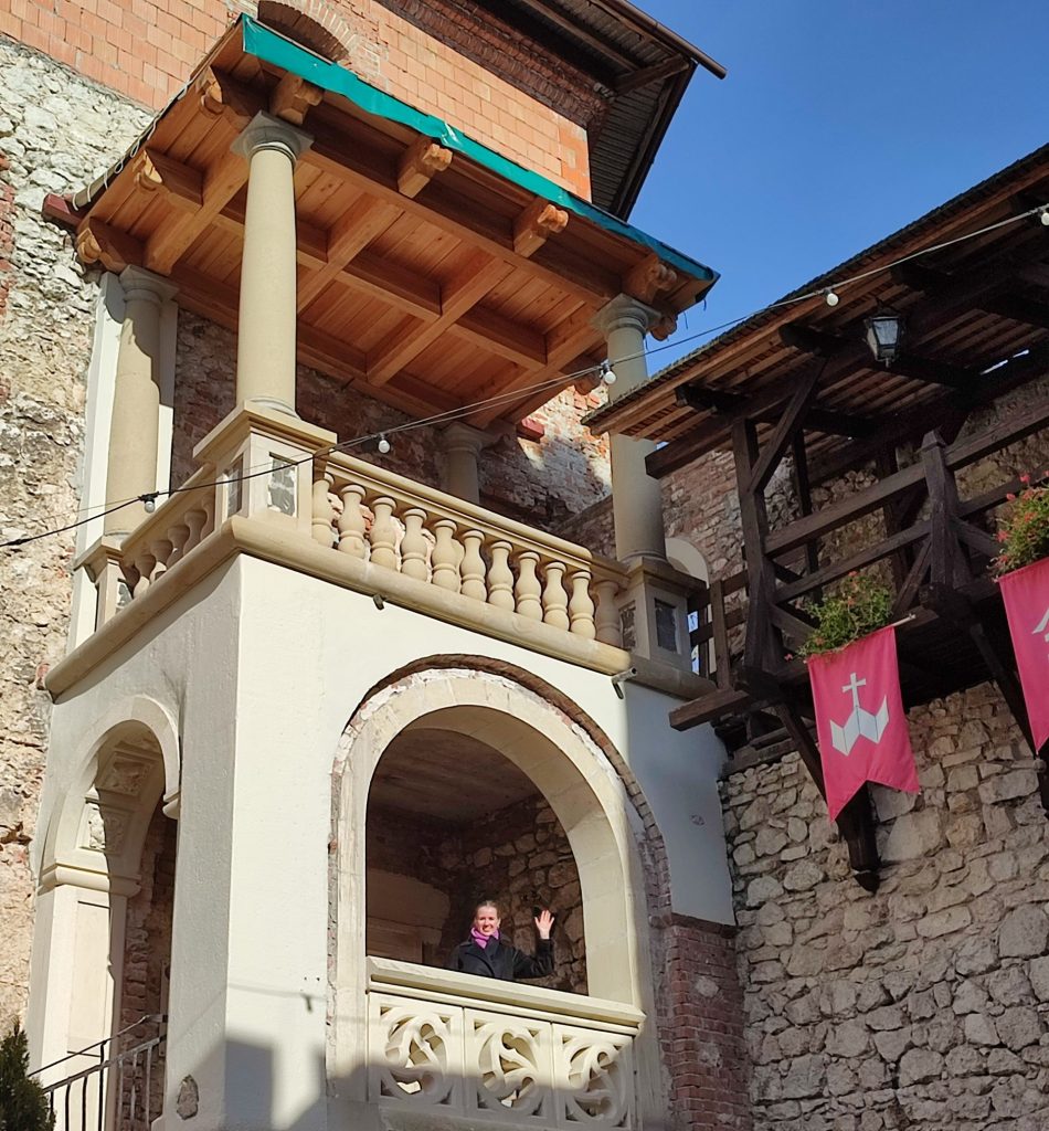 Fascynujące miejsca: Zamek w Korzkwi i Klasztor w Imbramowicach